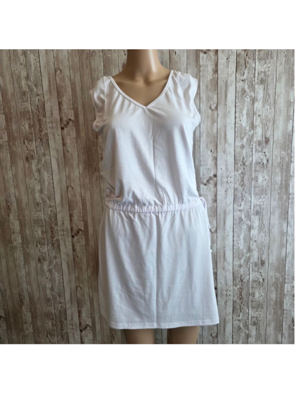 HOUNT White V-Neck Cover up Beach Dress S